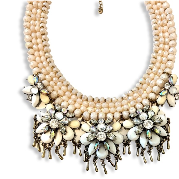 Statement pale pink and diamond necklace - Picture 2 of 4